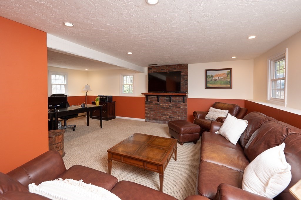 128 Cedarwood Road Hanover, MA 02339 - Photo 26 of 41 Gallery Image 26