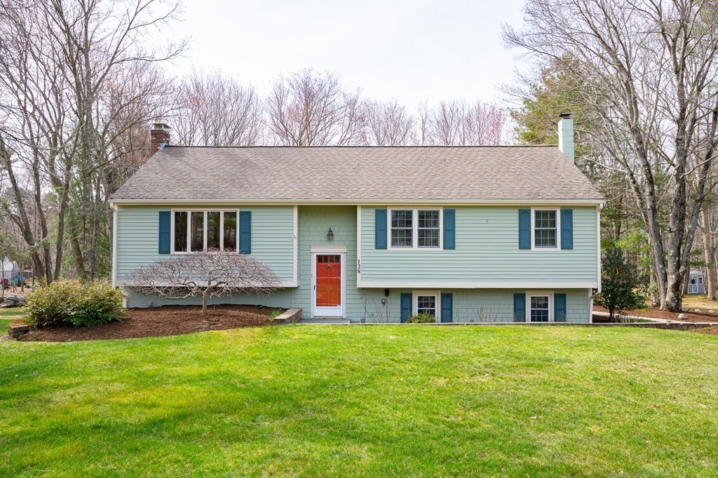 128 Cedarwood Road Hanover, MA 02339 - Photo 3 of 41 Gallery Image 3