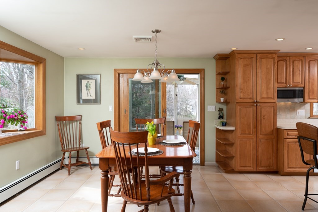 128 Cedarwood Road Hanover, MA 02339 - Photo 8 of 41 Gallery Image 8