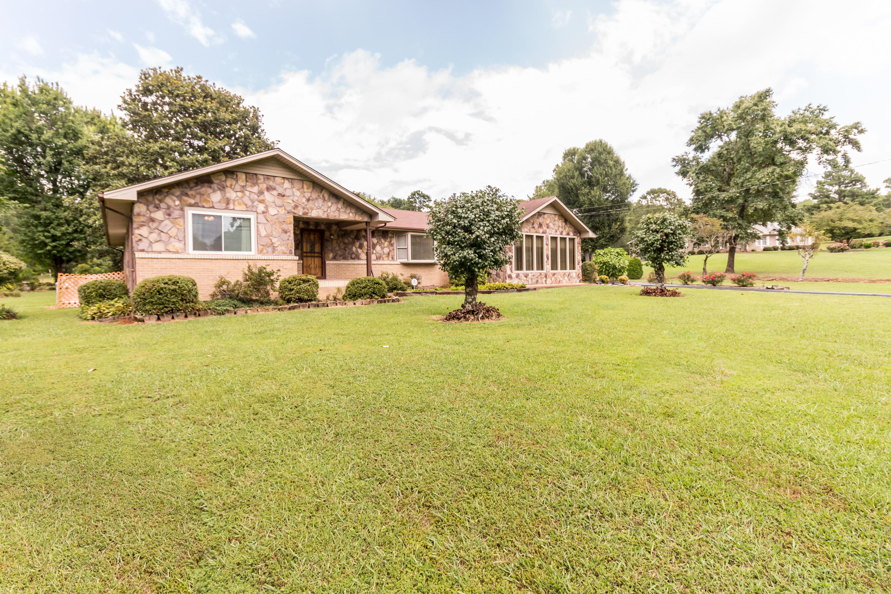 5048 Irvin Road Chattanooga, TN 37416 - Photo 8 of 61 3