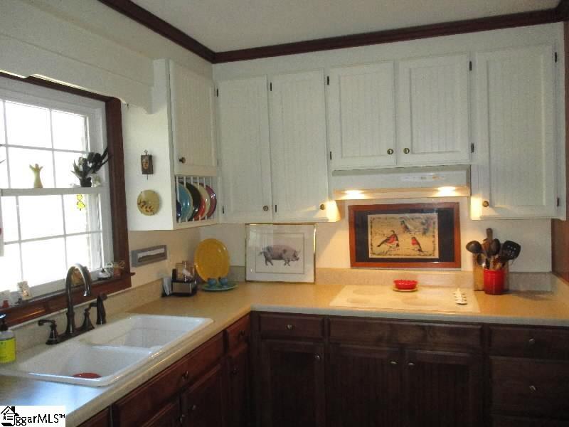 572 State Rd S-30-751 Laurens, SC 29360 - Photo 4 of 13