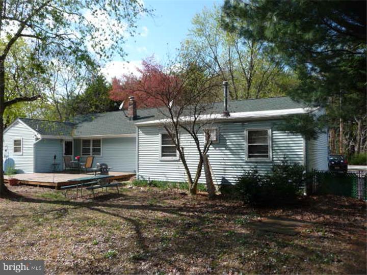 11 Lerro Road Pedricktown, NJ 08067 - Photo 6 of 22 Exterior Back