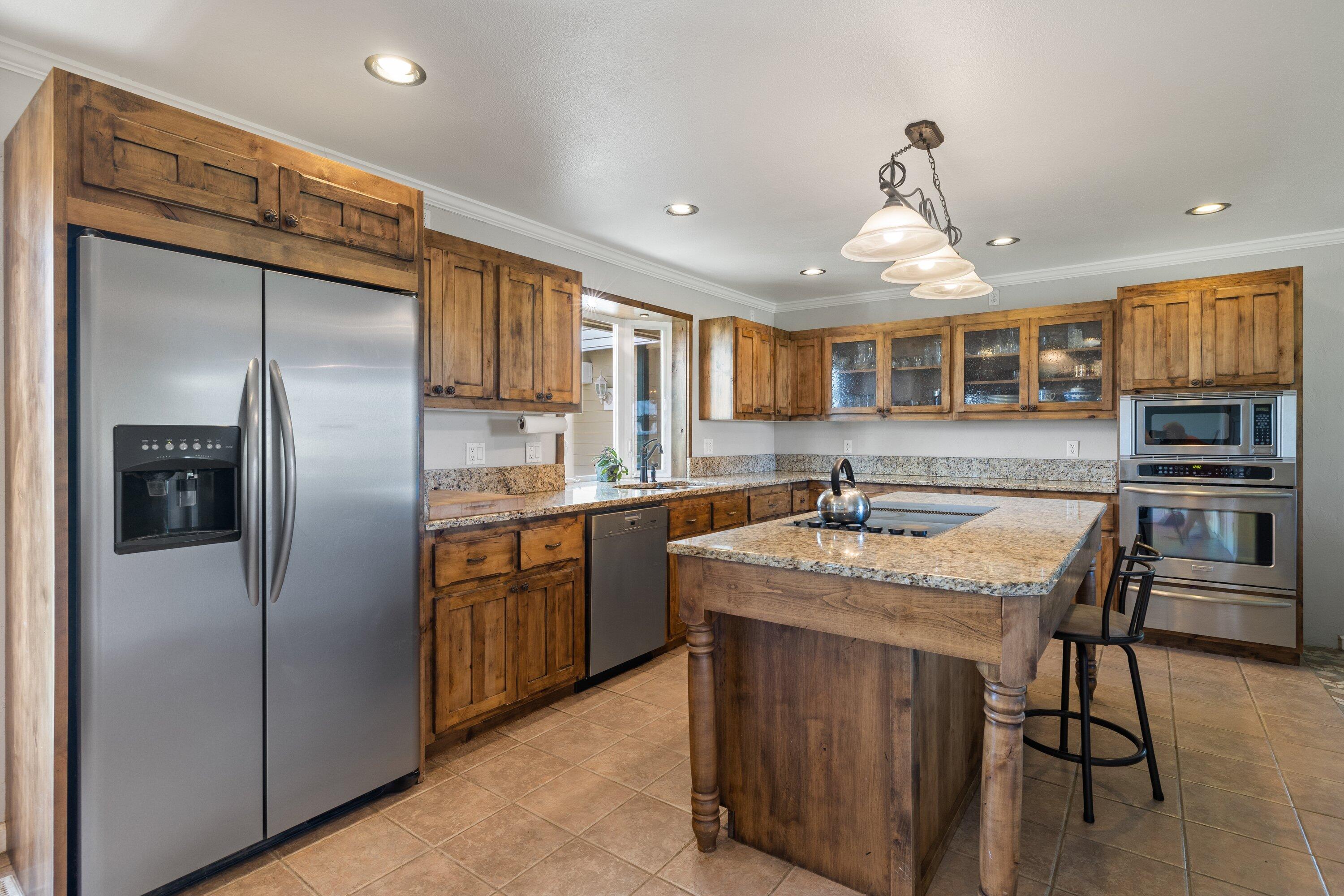 26100 Horsell Road Bend, OR 97701 - Photo 9 of 48 26100 Horsell Rd. Kitchen 2
