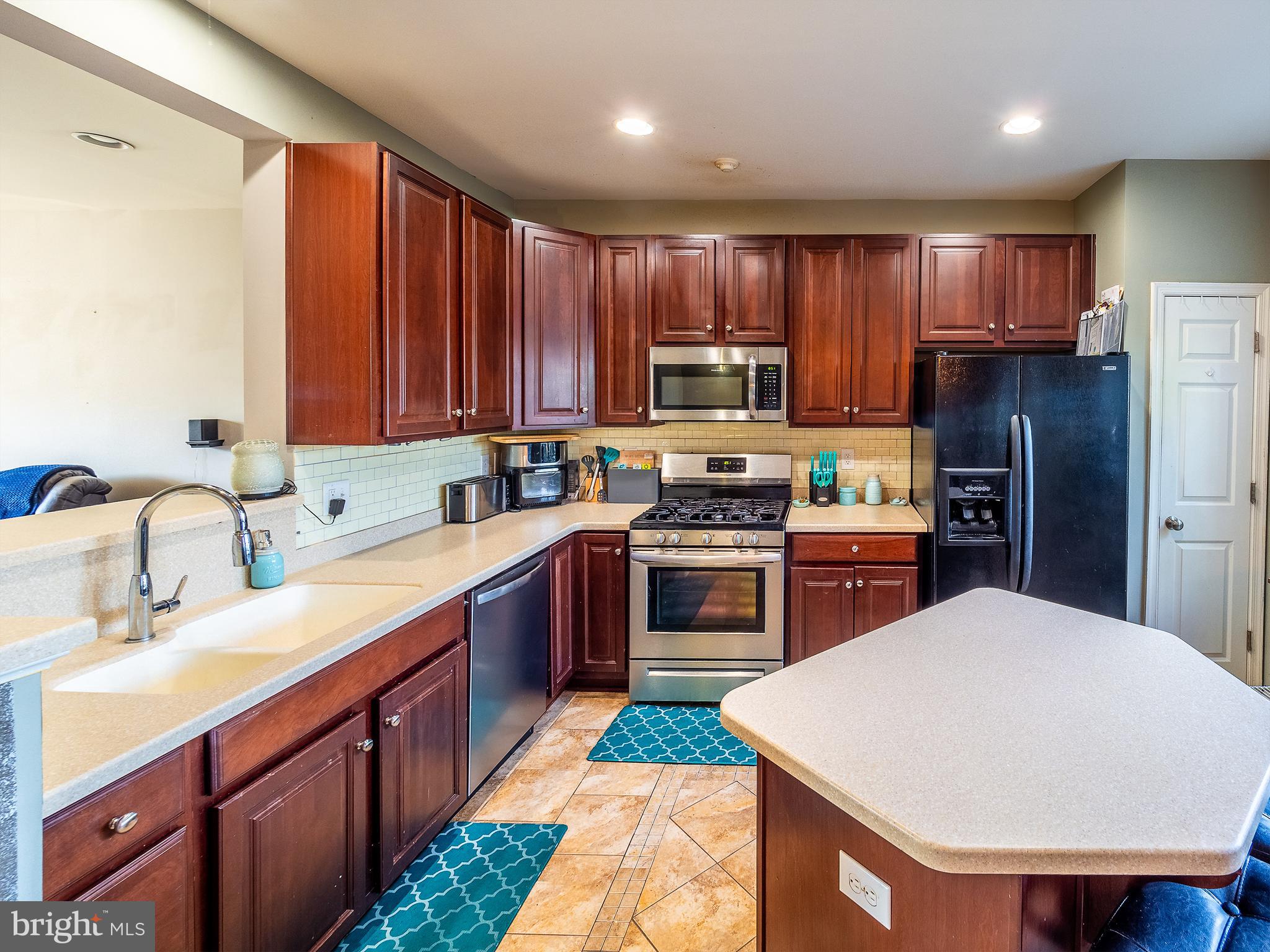 18 River Lane Delanco, NJ 08075 - Photo 7 of 36