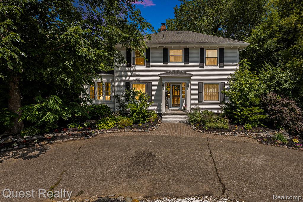 2577 John R Road Rochester Hills, MI 48307 - Photo 1 of 24