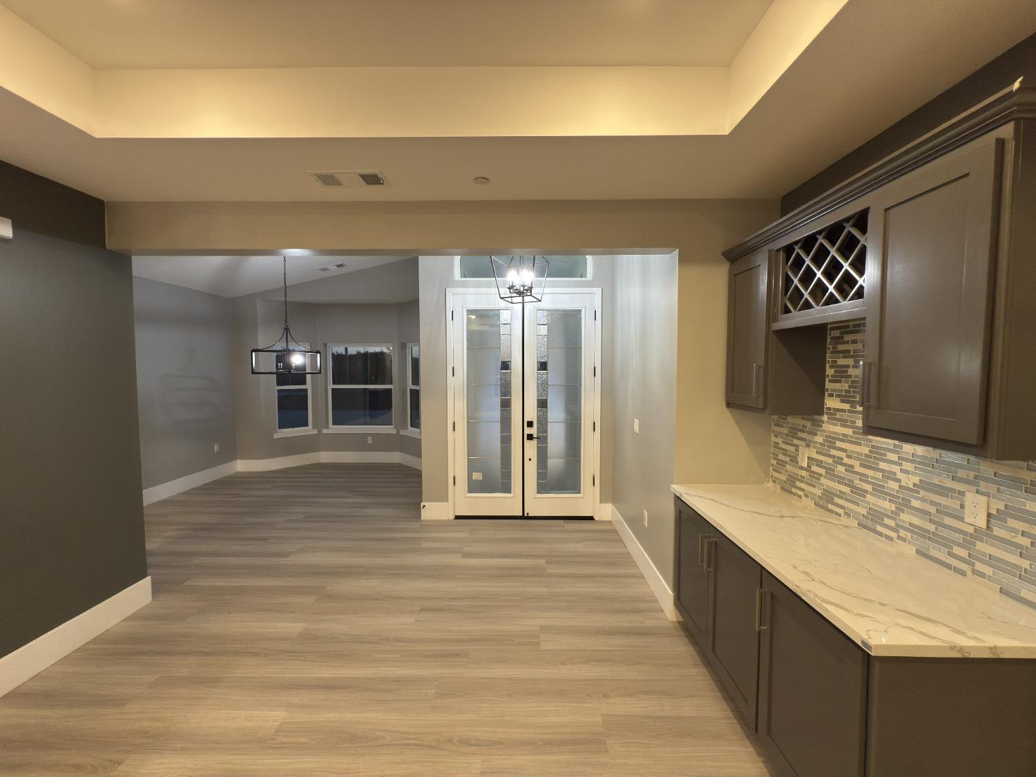 21275 Road 28 1/2 Madera, CA 93638 - Photo 20 of 28 a spacious bathroom with a sink and a mirror