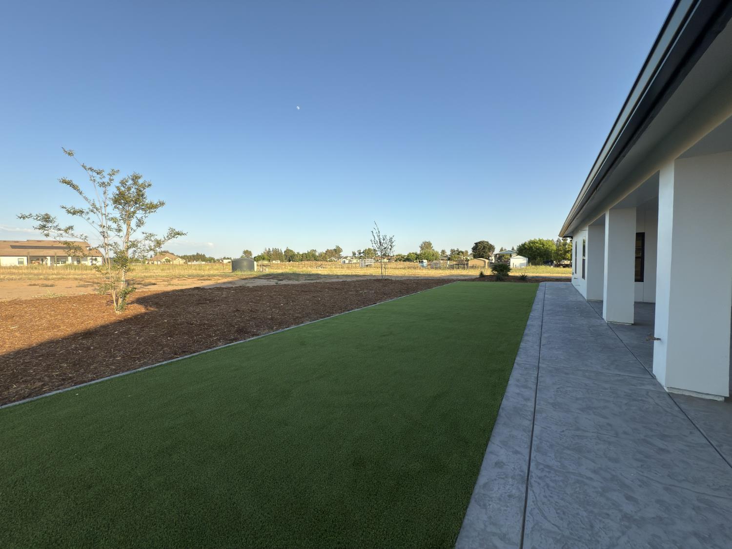 21275 Road 28 1/2 Madera, CA 93638 - Photo 4 of 28 a view of a lake with a big yard