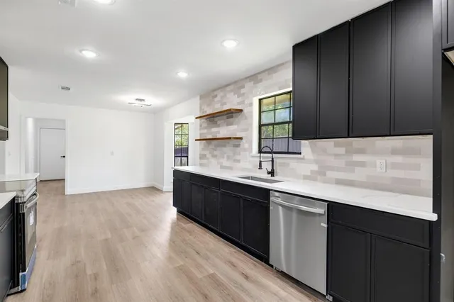 $359,900 | 1343 Marble Canyon Drive, DeSoto, TX 75115