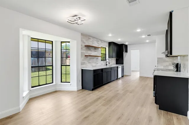 $359,900 | 1343 Marble Canyon Drive, DeSoto, TX 75115