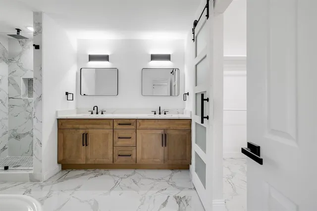 $359,900 | 1343 Marble Canyon Drive, DeSoto, TX 75115