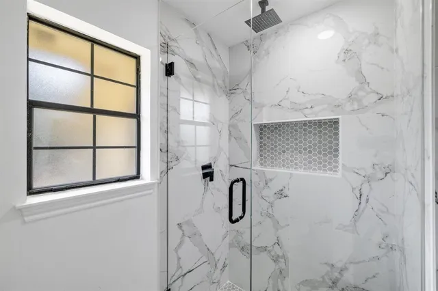 $359,900 | 1343 Marble Canyon Drive, DeSoto, TX 75115