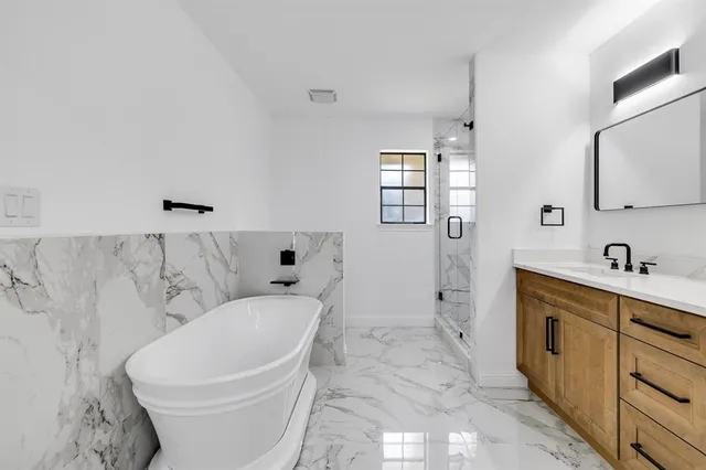 $359,900 | 1343 Marble Canyon Drive, DeSoto, TX 75115