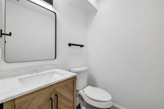 $359,900 | 1343 Marble Canyon Drive, DeSoto, TX 75115