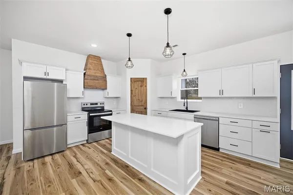 $250,000 | 1517 North State Street, Litchfield, IL 62056