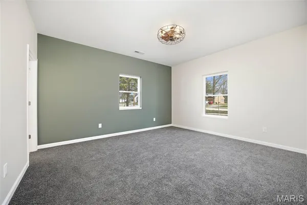 $250,000 | 1517 North State Street, Litchfield, IL 62056