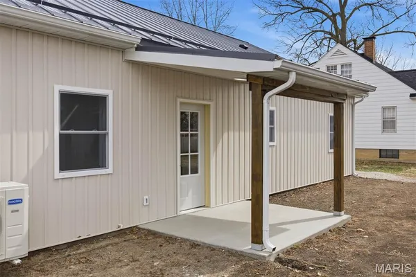 $250,000 | 1517 North State Street, Litchfield, IL 62056