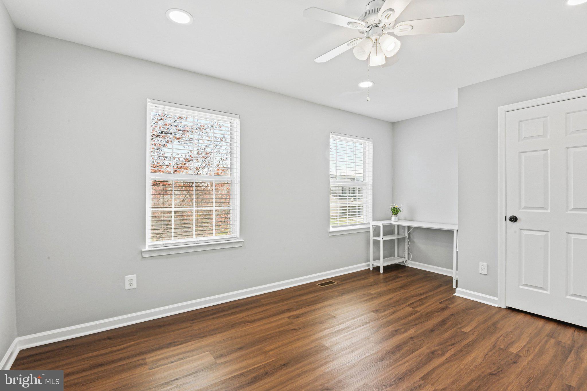 20733 Rainsboro Drive Ashburn, VA 20147 - Photo 39 of 63 Bedroom 1 with ceiling fan