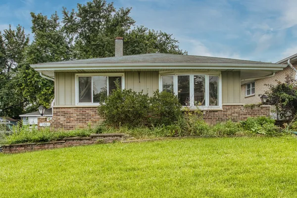 $350,000 | 256 North Grace Street, Lombard, IL 60148
