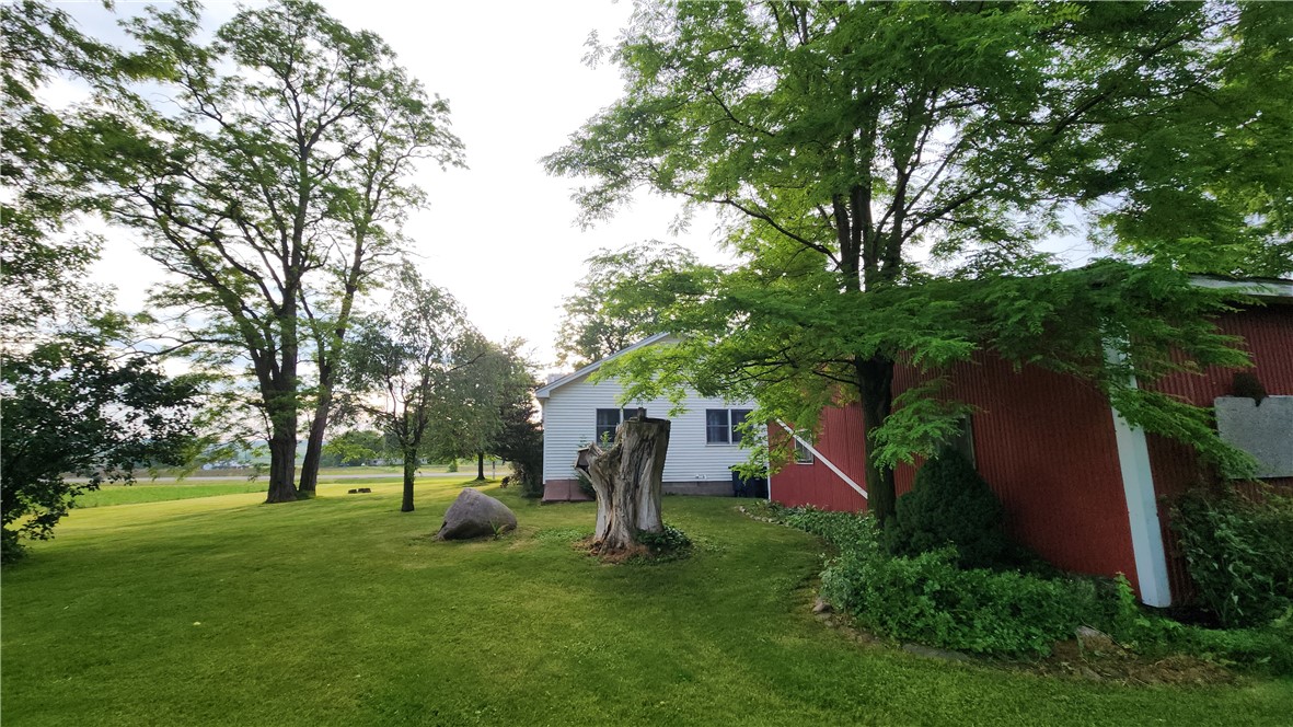 817 Pre Emption Road Penn Yan, NY 14527 - Photo 11 of 31