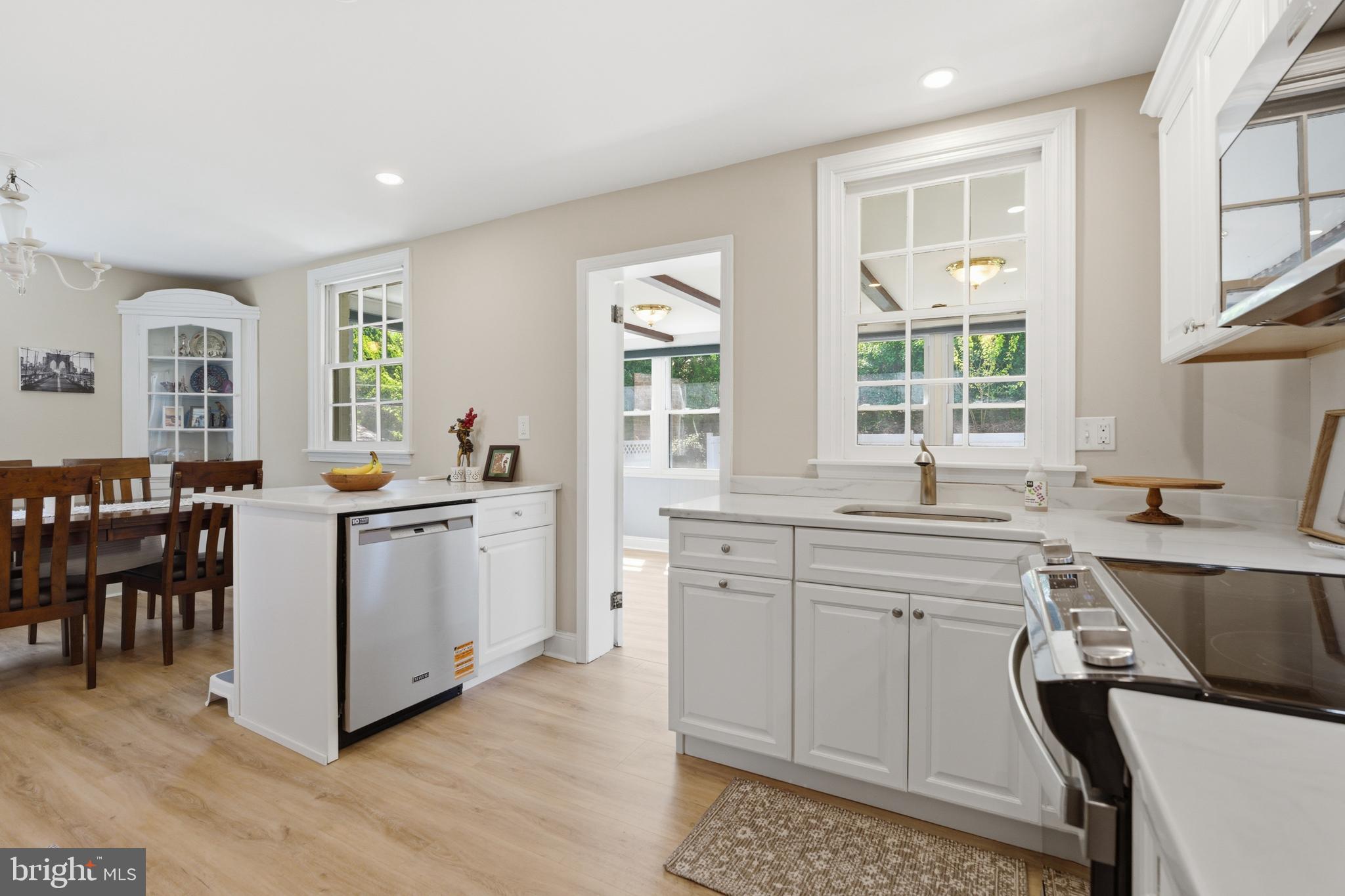 308 Canterbury Road Havertown, PA 19083 - Photo 10 of 26 Gallery Image 10