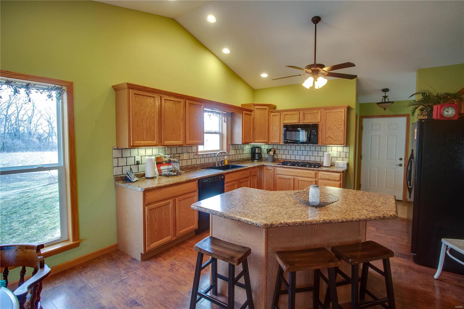 32944 Delhi Road Brighton, IL 62012 - Photo 18 of 57