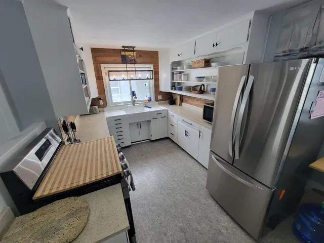 $210,000 | 115 Mc Kee Street, Manistee, MI 49660