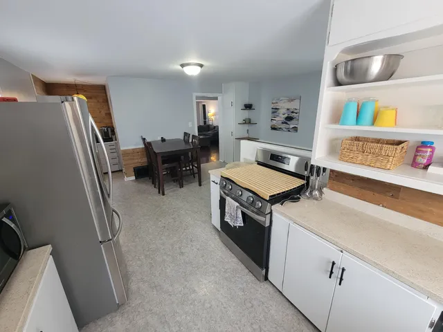 $210,000 | 115 Mc Kee Street, Manistee, MI 49660