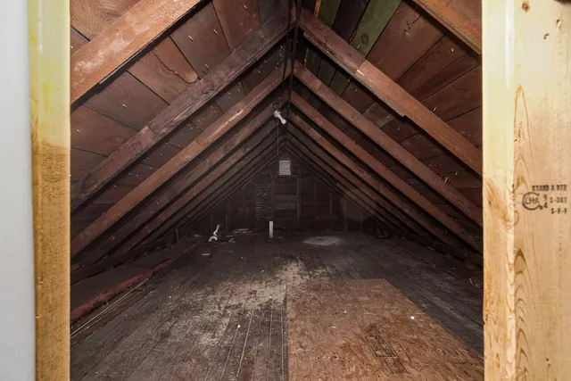 $210,000 | 115 Mc Kee Street, Manistee, MI 49660