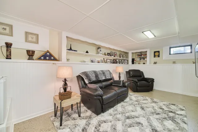 $210,000 | 115 Mc Kee Street, Manistee, MI 49660