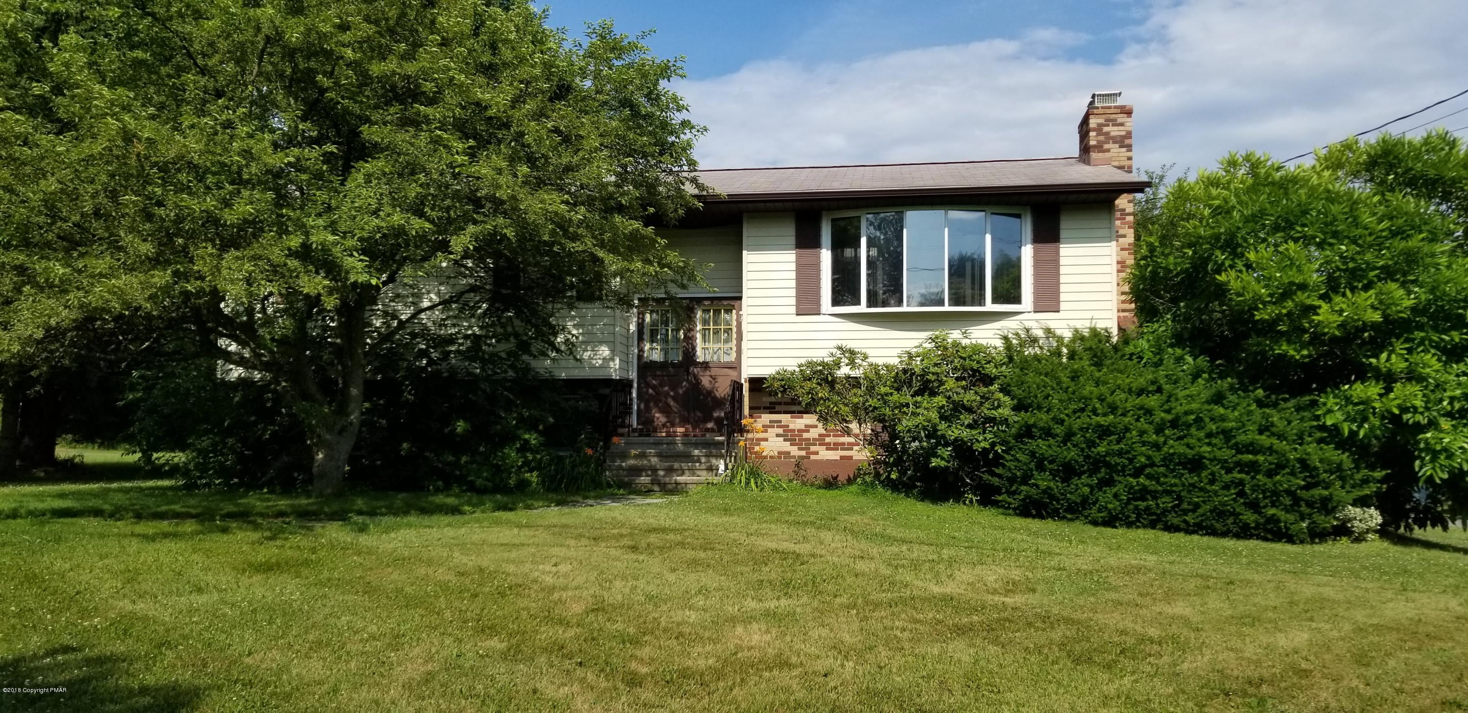 3401 Walnut Road Kunkletown, PA 18058 - Photo 5 of 25 front view of a house with a yard