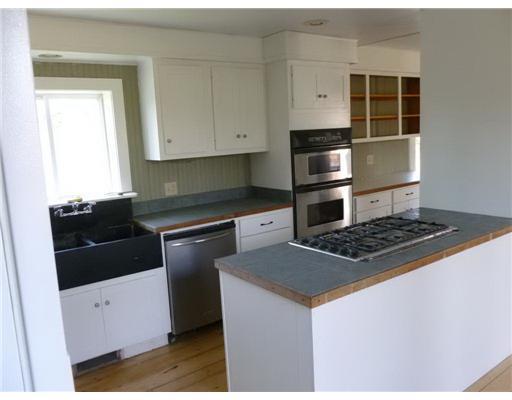 349 Port Clyde Road Tenants Harbor, ME 04860 - Photo 4 of 21 Kitchen.
