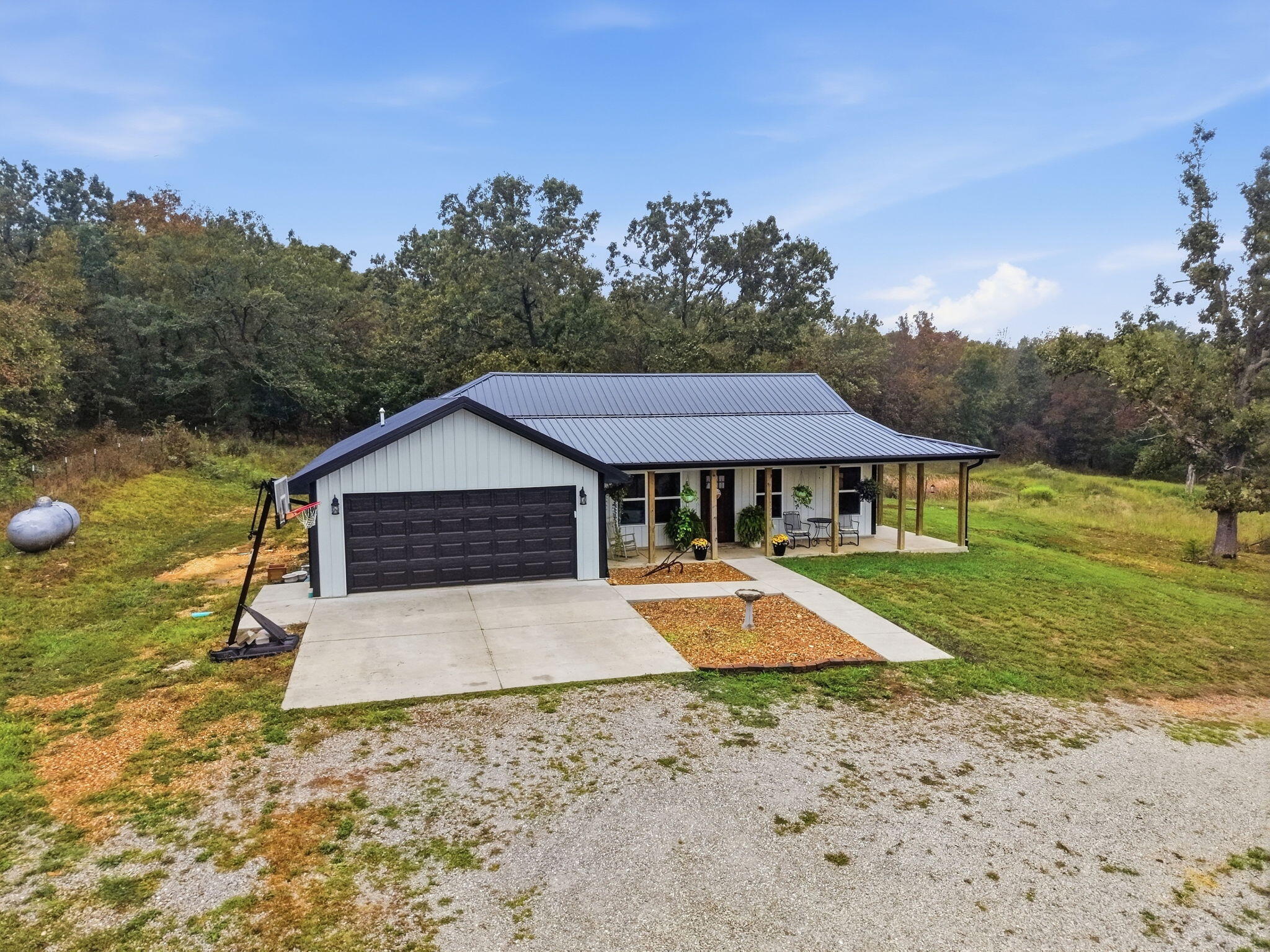 1450 East 340th Road Bolivar, MO 65613 - Photo 8 of 55 Front of house