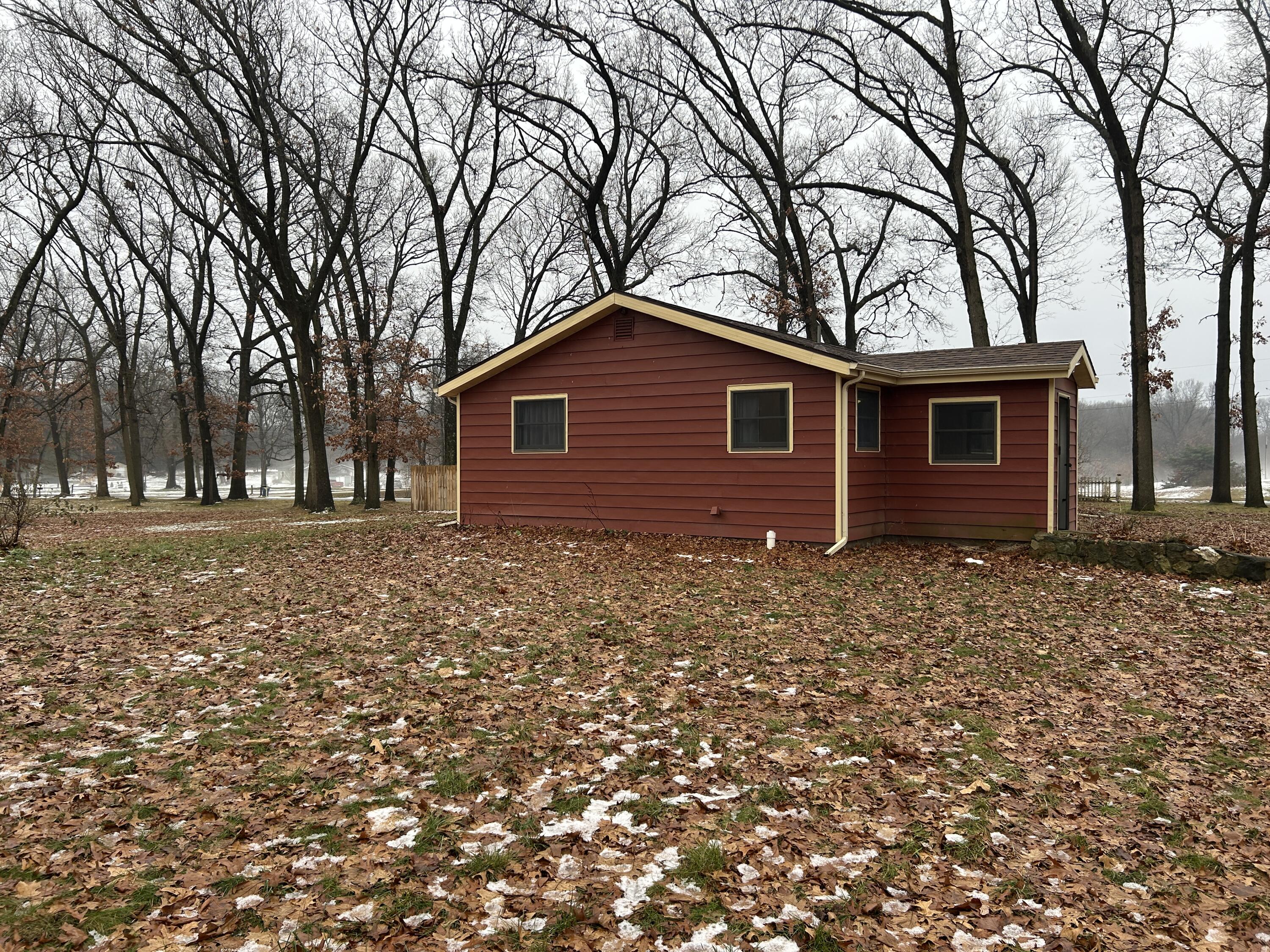 41270 80th Avenue Decatur, MI 49045 - Photo 13 of 24 IMG_3485