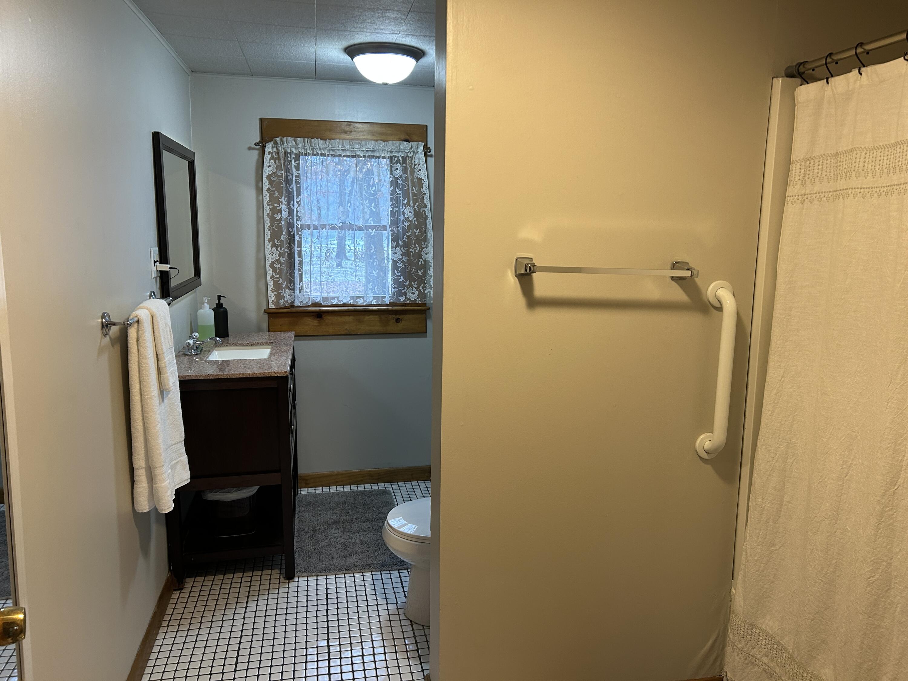 41270 80th Avenue Decatur, MI 49045 - Photo 22 of 24 IMG_3488
