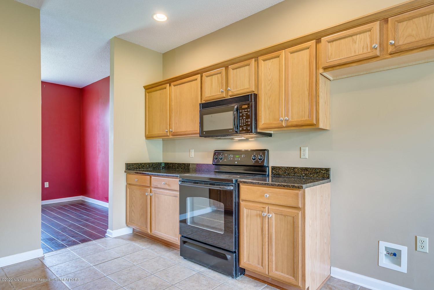 68 Roper Cove Byhalia, MS 38611 - Photo 14 of 22 68-Roper-Cove-snapsold-screen-203017-16