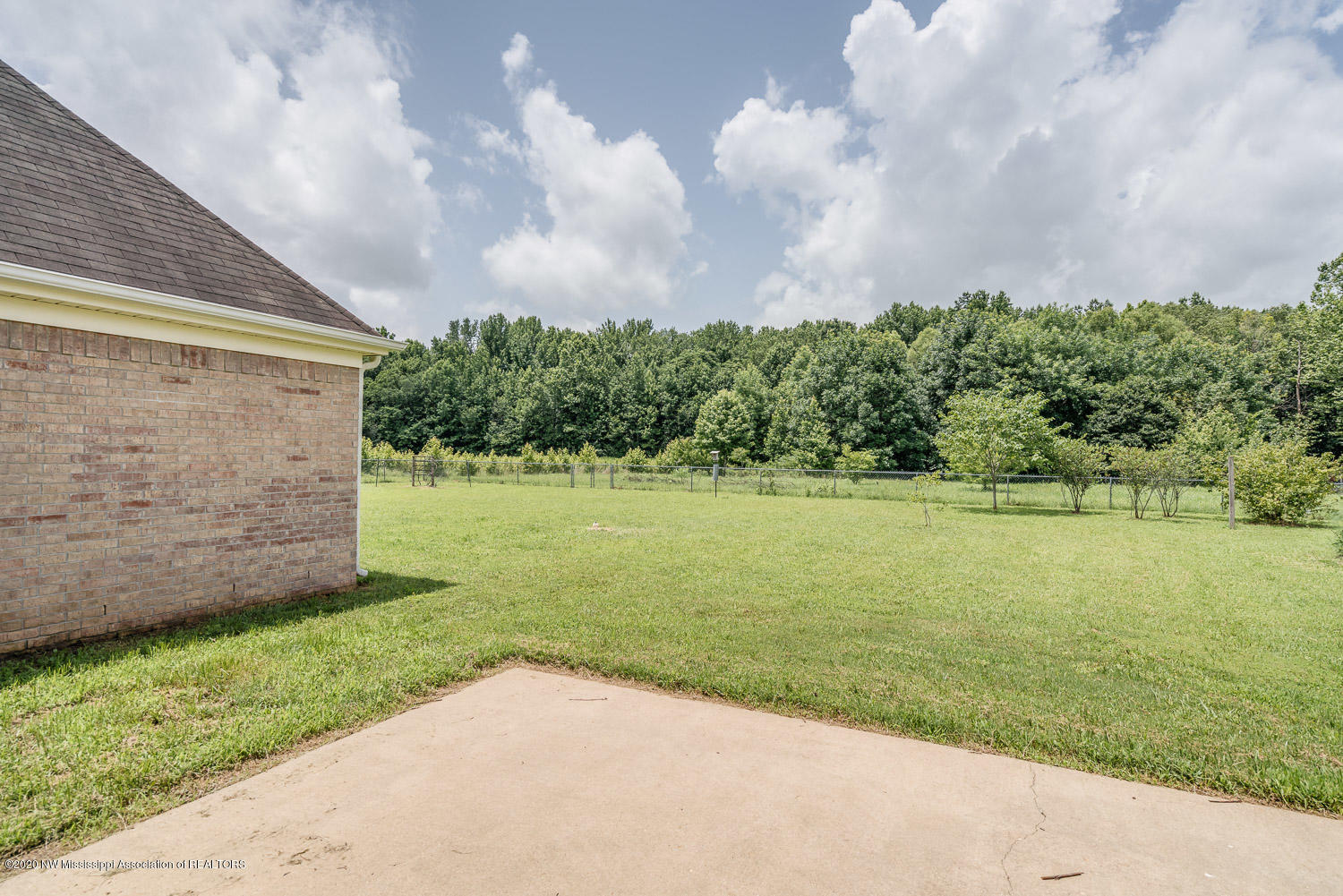 68 Roper Cove Byhalia, MS 38611 - Photo 10 of 22 68-Roper-Cove-snapsold-screen-203017-11