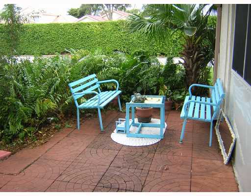 700 Lago Road, Unit D4 Delray Beach, FL 33445 - Photo 8 of 10 Additional Photo