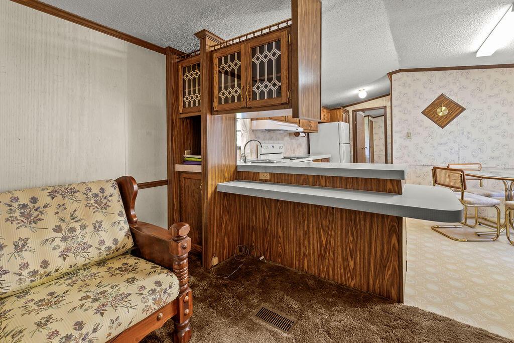 8764 National Road Southwest, Unit 118 Etna, OH 43062 - Photo 8 of 35 Kitchen