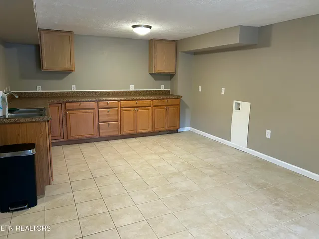 $675,000 | 130 Mena Lane, Crossville, TN 38572