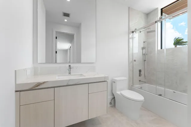 $23,000,000 | 169 Coconut Palm Road, Boca Raton, FL 33432