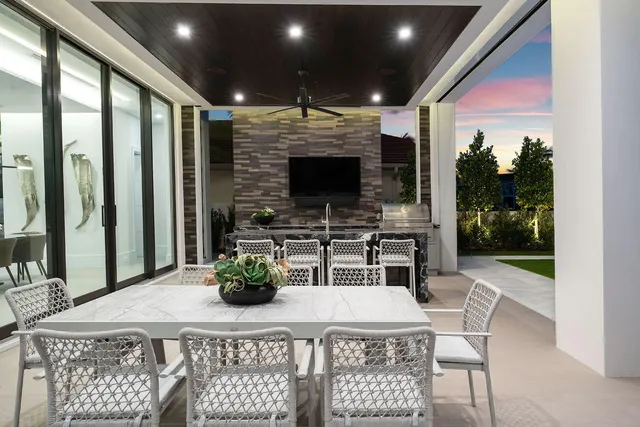 $23,000,000 | 169 Coconut Palm Road, Boca Raton, FL 33432