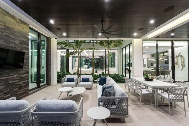 $23,000,000 | 169 Coconut Palm Road, Boca Raton, FL 33432