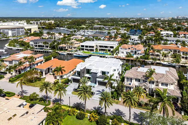 $23,000,000 | 169 Coconut Palm Road, Boca Raton, FL 33432