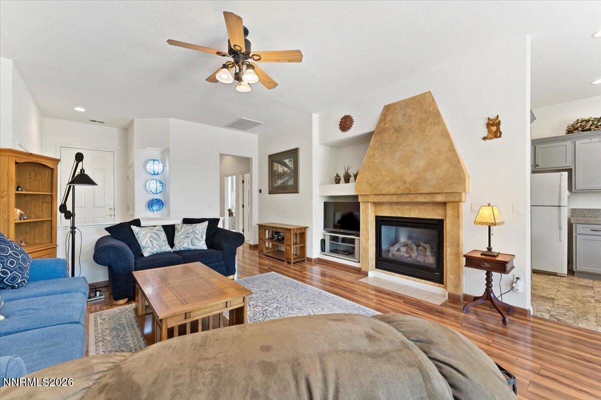 1731 Emerald Bay Drive Reno, NV 89521 - Photo 10 of 36 10-1731 Emerald Bay Reno NV 89521 (10 of