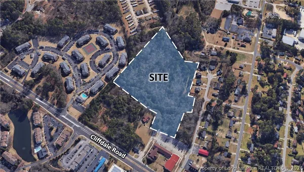 view of hall with wooden floor