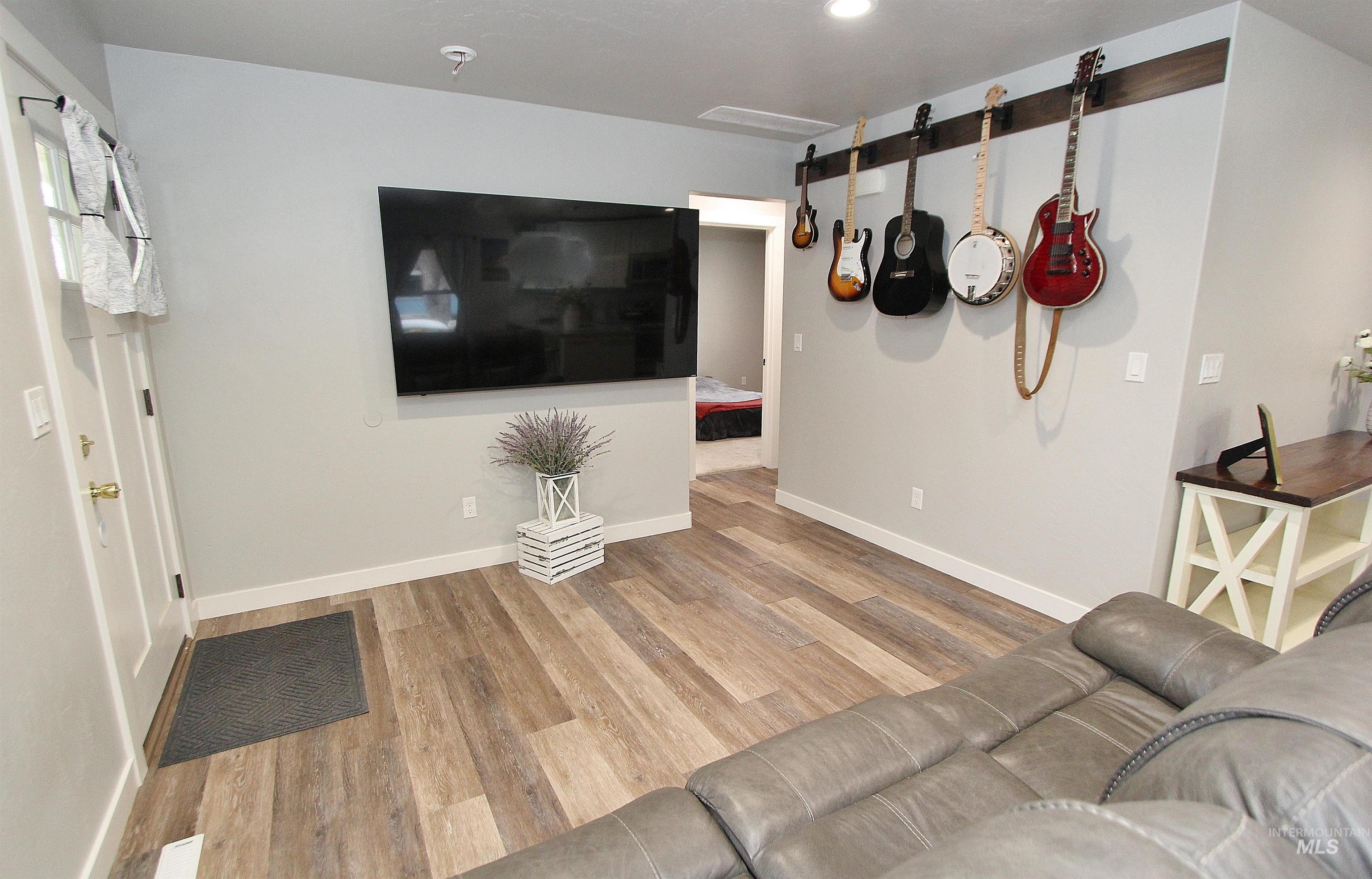 951 West 6th Street Weiser, ID 83672 - Photo 2 of 19