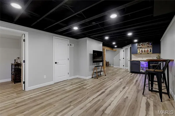 $460,000 | 202 Morewood Drive, Manchester, MO 63011