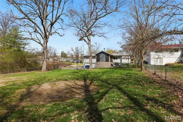 $460,000 | 202 Morewood Drive, Manchester, MO 63011