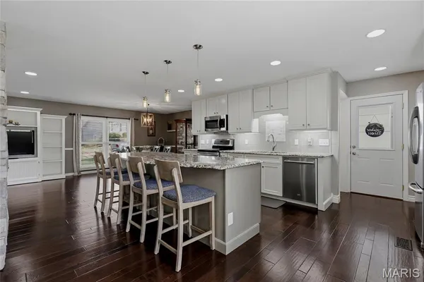 $460,000 | 202 Morewood Drive, Manchester, MO 63011