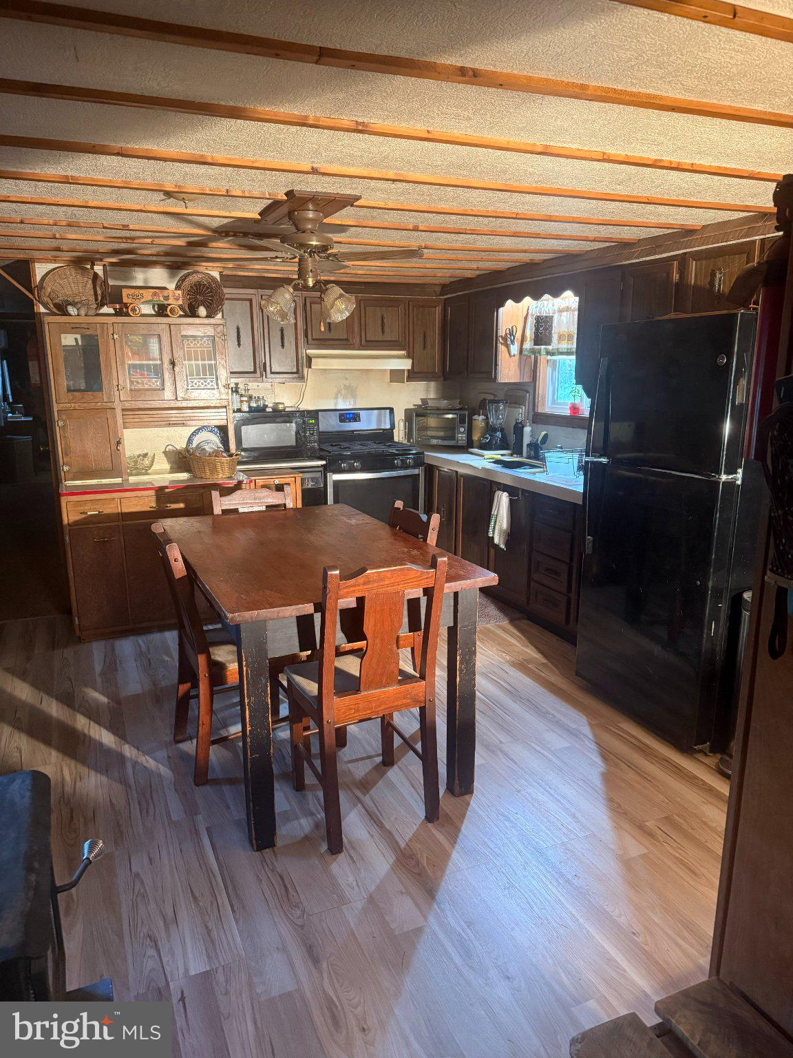 10468 Kohler Road Felton, PA 17322 - Photo 7 of 8 Kitchen